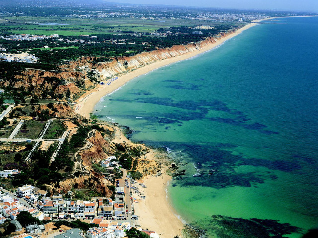 Praias do Distrito de Faro (Algarve), Sul de Portugal &copy; / RTA, ilustração