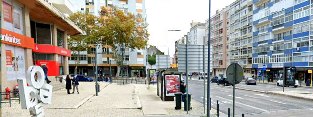 Avenida Lusíada, Freguesia de São Domingos de Benfica, Lisboa &copy; Google Earth Pro