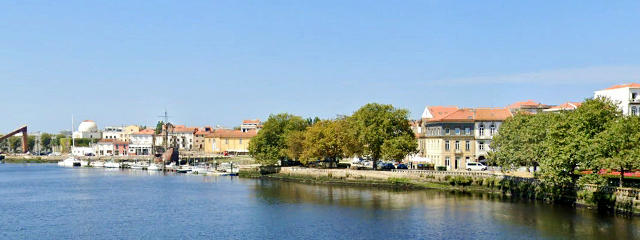 Turismo em Vila do Conde, distrito do Porto &copy; / Google Earth Pro